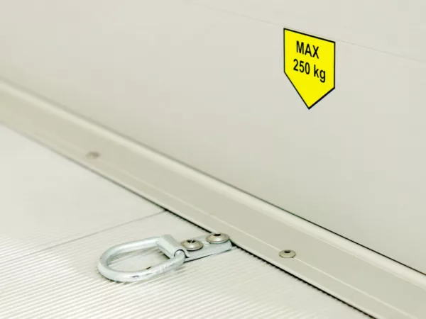 Debon Kofferanhänger C500 164x300cm H:200cm 2,0t|Alu|Polybug|Tür|weiß – Bild 10