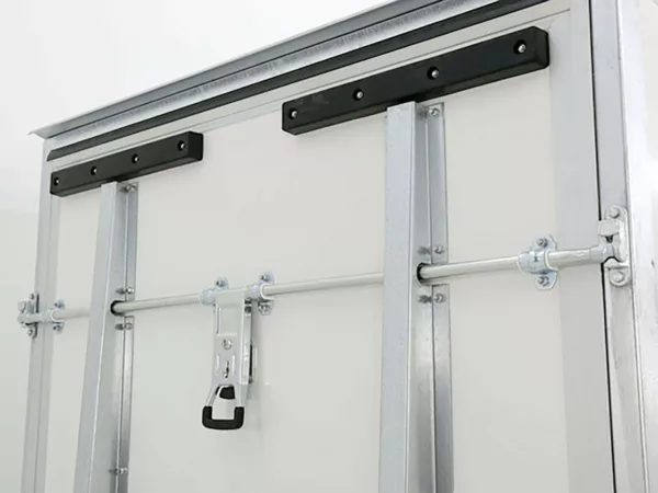 Blyss Kofferanhänger 146x357cm Höhe:180cm 2,7t|Rampe| 1 Tür – Bild 11