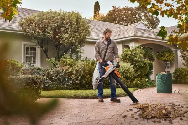STIHL Akku-Saughäcksler SHA 56 mit Akku AK 20 und Ladegerät AL 101 - Modell 2025 – Bild 5