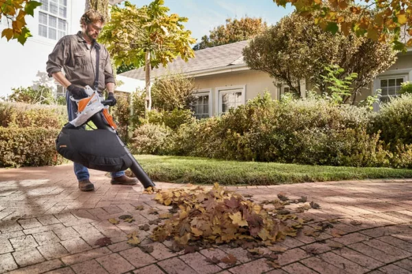 STIHL Akku-Saughäcksler SHA 56 mit Akku AK 20 und Ladegerät AL 101 - Modell 2025 – Bild 6